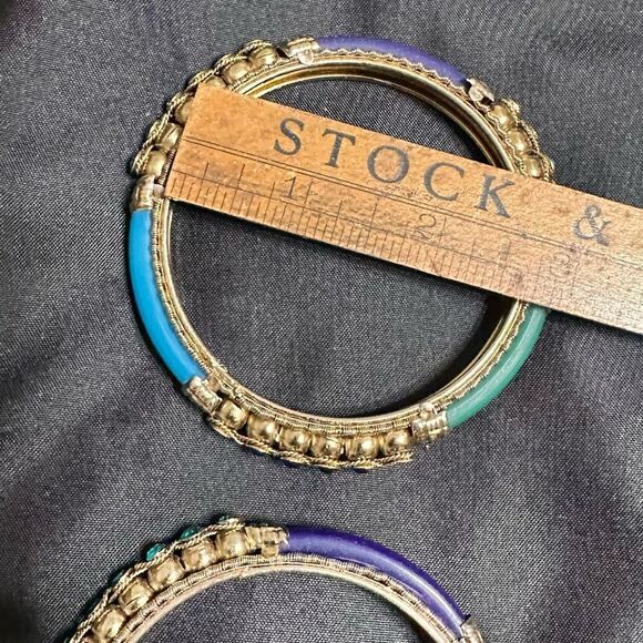 Jewelry lot for rehab; charms, Venetian watermelon beads, hearts, bangles - Picture 14 of 14